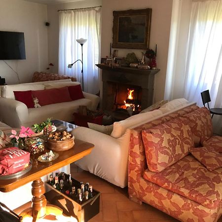 Casale Vicino Al Golf Nazionale Bed & Breakfast Monterosi Luaran gambar