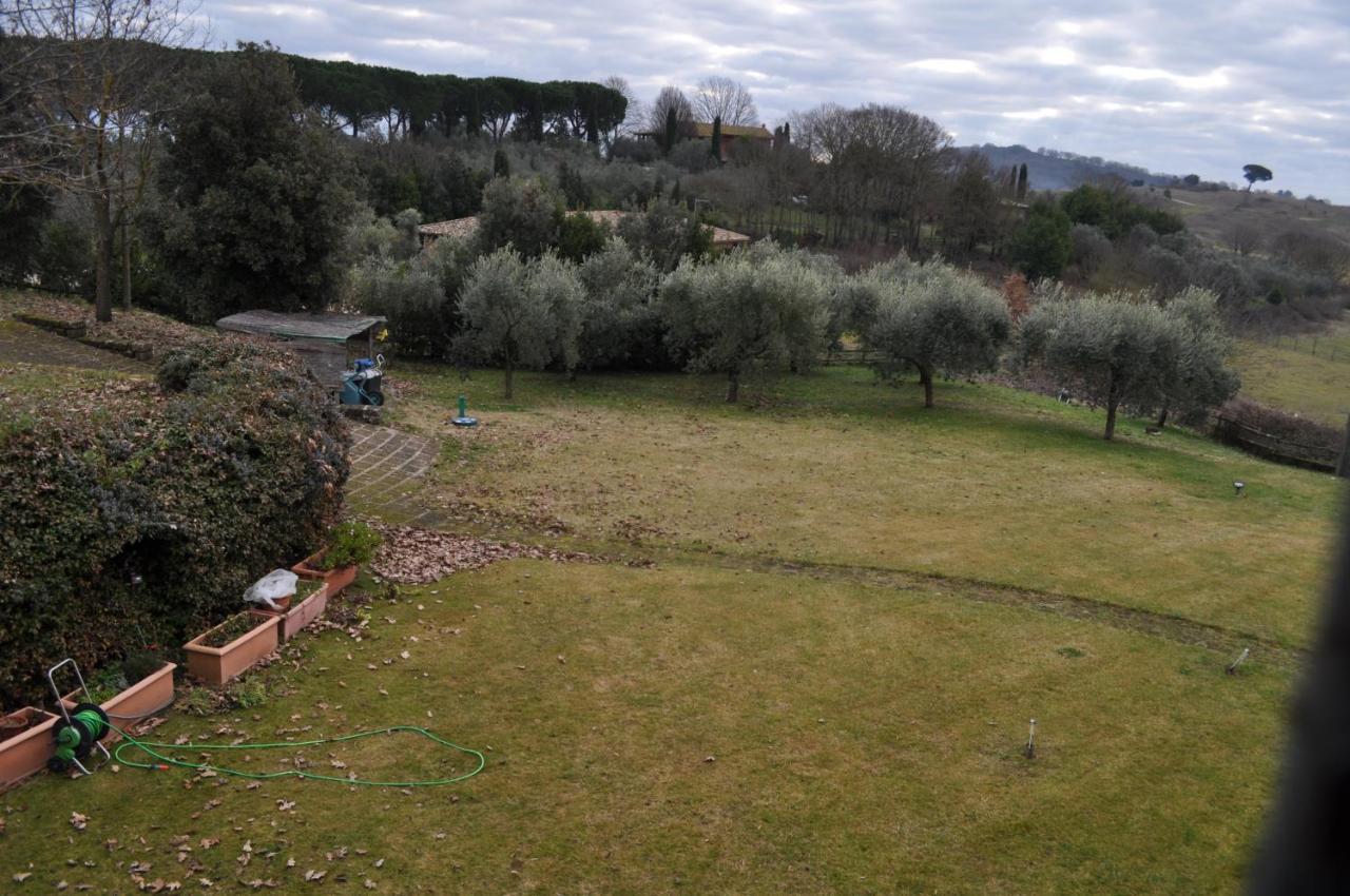 Casale Vicino Al Golf Nazionale Bed & Breakfast Monterosi Luaran gambar